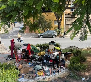 Crescimento da população de rua em BH mobiliza ações | FOTO: Praça no Sagrada Família/Morador - Divulgação